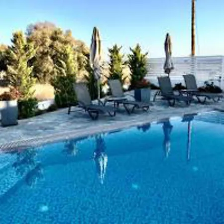 Villa Impeccable 3-bed Santorini Monolithos (Santorini)