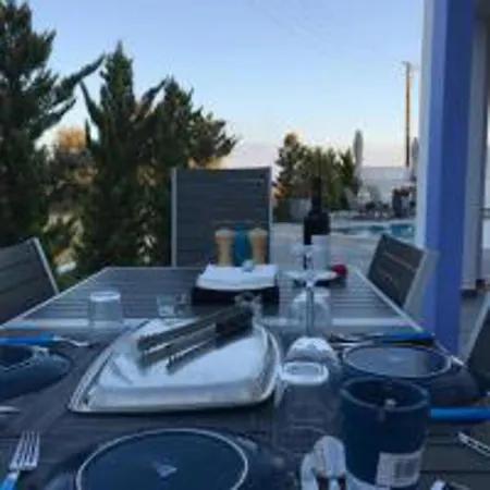 Impeccable 3-bed Santorini Villa Monolithos (Santorini)